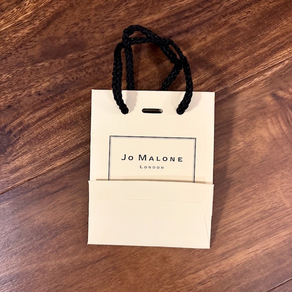 Set of Jo Malone Boxes and Gift Bag - Picture 12 of 15